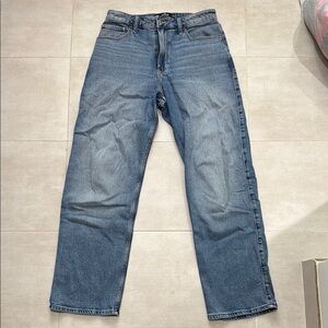 Hollister Women’s Ultra Hi-Rise Dad Jeans